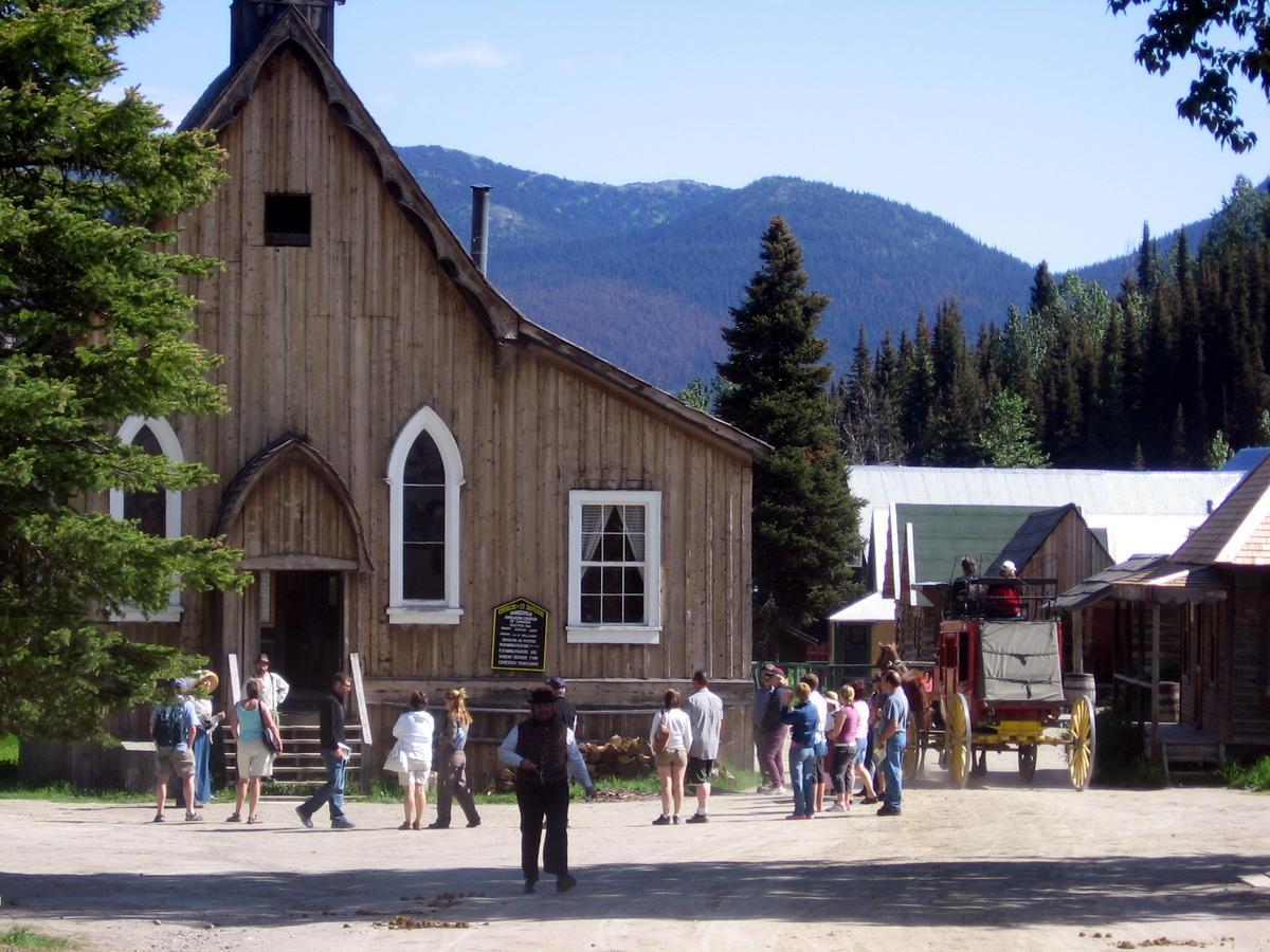 Mountain Thyme Getaway Hotel Barkerville ภายนอก รูปภาพ