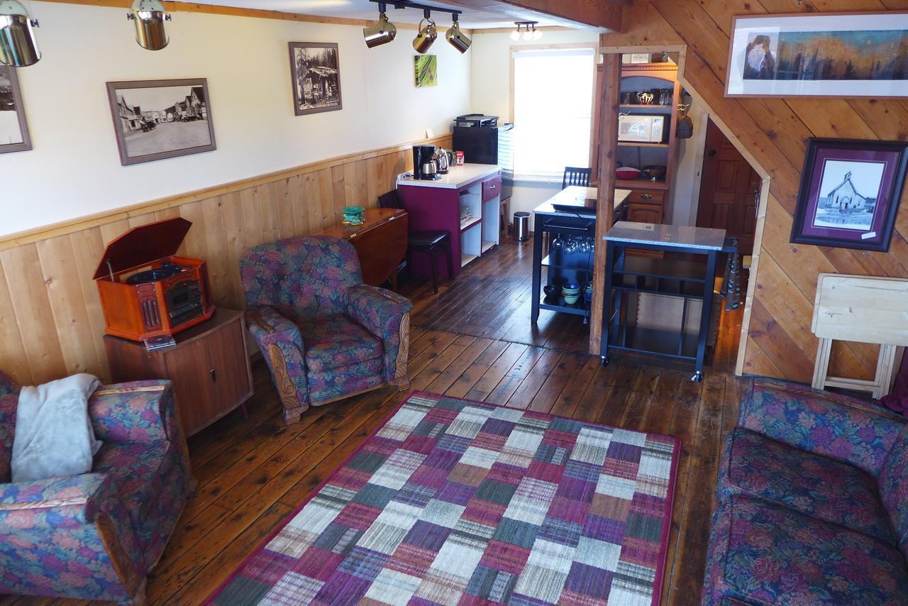 Mountain Thyme Getaway Hotel Barkerville ภายนอก รูปภาพ
